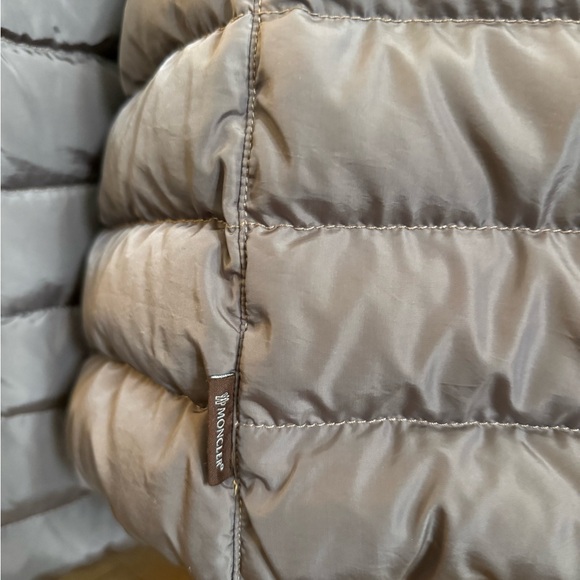 Moncler Kelly Down Puffer Jacket - Picture 11 of 11